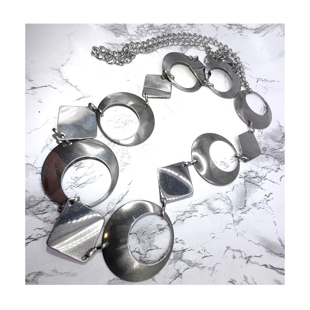 Silver Tone‎ Geometric Statement Necklace 40" Large Disc Links Heart Charm